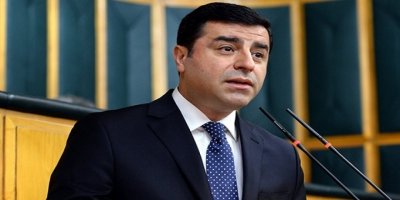 Selahattin Demirtaş’a Davutoğlu’na ‘hakaret’ davası!