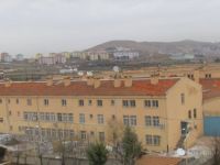 Kürtçe konuşmaya önce darp sonra hücre cezası