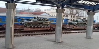 Ukrayna, Rusya sınırına tank sevkiyatı yapıyor