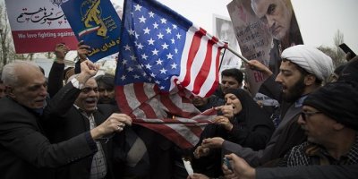 “Anlaşmaya Dönülemezse İsrail İran’ı Vurabilir” 