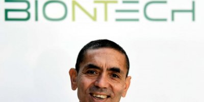 Uğur Şahin: Uzun ömürlü koronavirüs aşısı yolda
