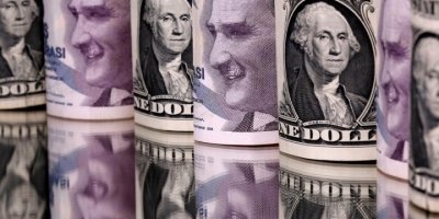 Piyasalar kapanırken dolar/TL 8,70 seviyesini aştı