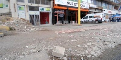 Diyarbakır'ın kaldırımları yaz-boz tahtası gibi!
