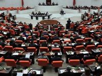 "Kürdistan'ı küçük harfle yazarak kendi diline ihanet ediyorsun"