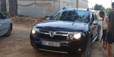 Silahlı ve sopalı gruplar 'yangın faili' arıyor