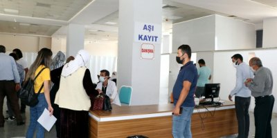 Van İl Sağlık Müdürü: Yoğun bakımdaki hastaların yüzde 95'i aşısızlardan oluşuyor