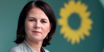 Baerbock: Tüm siyasi tutsakların serbest bırakılmasını ve barış sürecine geri dönülmesini talep ediyoruz