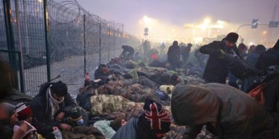 AB'de Göçmen Akınına Karşı Duvarlar Yükseliyor