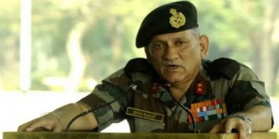 Hindistan Genelkurmay Başkanı helikopter kazasında öldü
