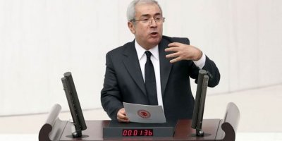 MHP'li vekilden Kürtçe konuşan vekile: Her gün bu zırvaları dinlemek zorunda mıyız?