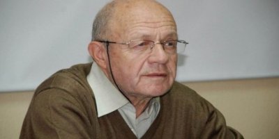 İsmail Beşikçi’den Kürt ailelere 'Kürtçe ders’ çağrısı