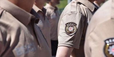 Bekçi şiddeti son bulmuyor: Avukata ters kelepçe ve darp!