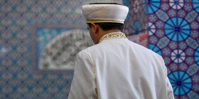AK Parti, Diyanet Akademisi kurmak için Meclis'e teklif sundu