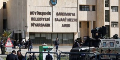 Diyarbakır kayyımı 33 kişiyi işten çıkardı