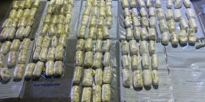 İstanbul’da görevli polis Hakkari’de aracında 52 kilo patlayıcıyla yakalandı