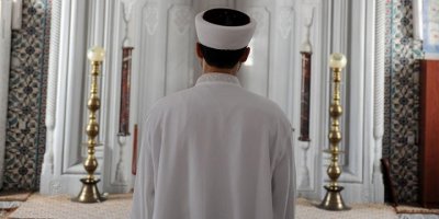 Diyarbakır'da 5 imam, gençlik ve spor müdürü olarak atandı