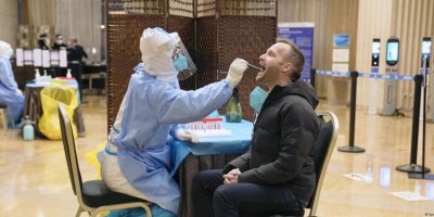 DSÖ: Koronavirüste vaka ve ölümler azalıyor