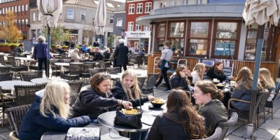 Danimarka Covid-19 aşı programını durduran ilk ülke oldu