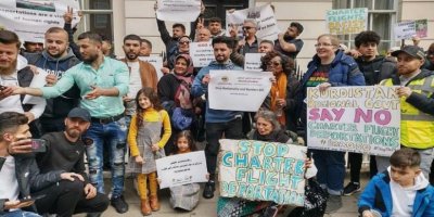 İngiltere Kürtlerin toplu sınır dışı operasyonunu iptal etti