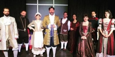 Adana'nın ardından Mersin'de de Kürtçe tiyatroya yasak