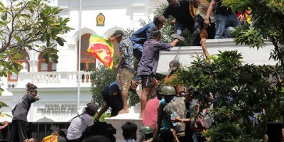 Sri Lanka'da sokağa çıkma yasağı ilan edildi