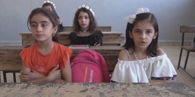 Kürtçe eğitim vermeyen okulların kapatılması Rojava’da toplumunu ikiye böldü