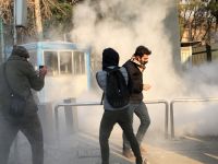 İran'ın başkenti Tahran'da gerginlik: 3 polis öldürüldü