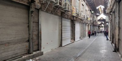 İran basını: Ahlak polisi Tahran dışındaki devriyeleri artırdı