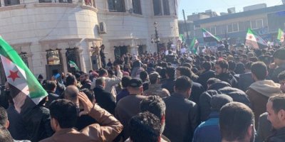 Suriye'de Türkiye-Suriye arasında olası normalleşme protesto edildi
