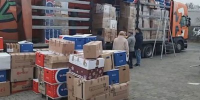 Diaspora Kürtleri depremzedeler için tonlarca yardım malzemesi 100 bin euro topladı