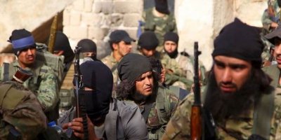 IŞİD yer mantarı toplayan halka saldırdı, 53 ölü