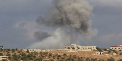 Koalisyon üssüne yapılan saldırının ardından ABD, Suriye'de İran destekli grupları vurdu