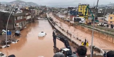 Urfa'da selden dolayı 13 bina yıkılacak