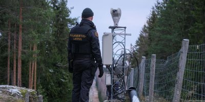 Finlandiya Rusya sınırına çit çekmeye başladı