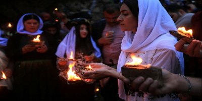 Ezidi Kürtler Laleş’te 'Çarşema Sor'u kutluyor