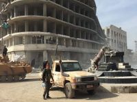 ÖSO mensupları Demirci Kawa'nın heykelini yıktı