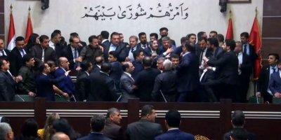Hemin Hewrami Kürdistan Parlamentosu’ndaki kavganın nedenlerini anlattı