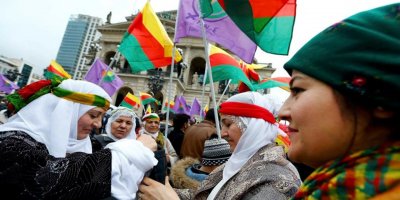 Evin Çiçek: Kürtler ne yapmalı, nasıl davranmalı?