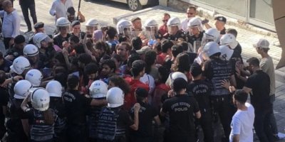 Suruç katliamı anması için bildiri dağıtan 6 öğrenci tutuklandı