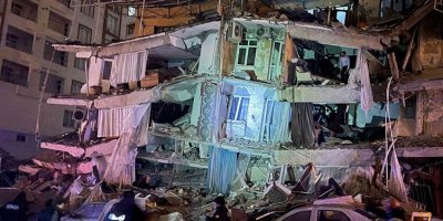 DİYARBAKIR - Depremde 48 kişiye mezar olan Sözel Apartmanı davasında karar