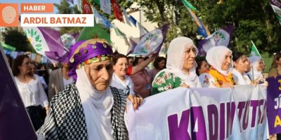 Diyarbakır'da barış mitingi: 'Onurlu bir barışa ihtiyaç var'