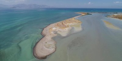Urmiye Gölü tuz çölüne dönüştü: Tek neden iklim krizi değil
