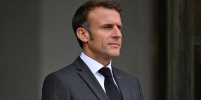 İstifa çağrılarını reddeden Macron: Yeni bir dönem başlıyor