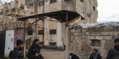 Suriye güvenlik güçleri eski rejim mensuplarının saldırısıyla karşı karşıya