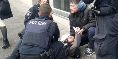 Almanya’da, IŞİD sempatizanından Kürtlere bıçaklı saldırı! 1 yaralı!