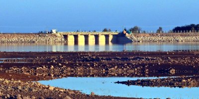 Devegeçidi barajında su seviyesi düştü