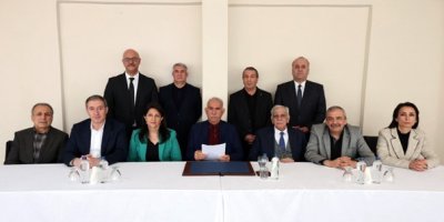 Öcalan’ın çağrısı YPG’yi kapsıyor mu? “Çağrı ‘önderim Öcalan’ diyen herkesi kapsıyor”