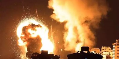 İsrail uçakları, Suriye'de 17 hava saldırısı düzenledi