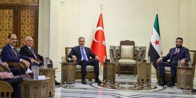 Fidan, Güler ve Kalın, Suriye Cumhurbaşkanı Şara ile görüştü