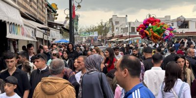 Diyarbakır Suriçi insan seline tanıklık etti